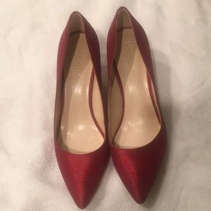 Nine West 7M pretty red pumps heels silky fabric